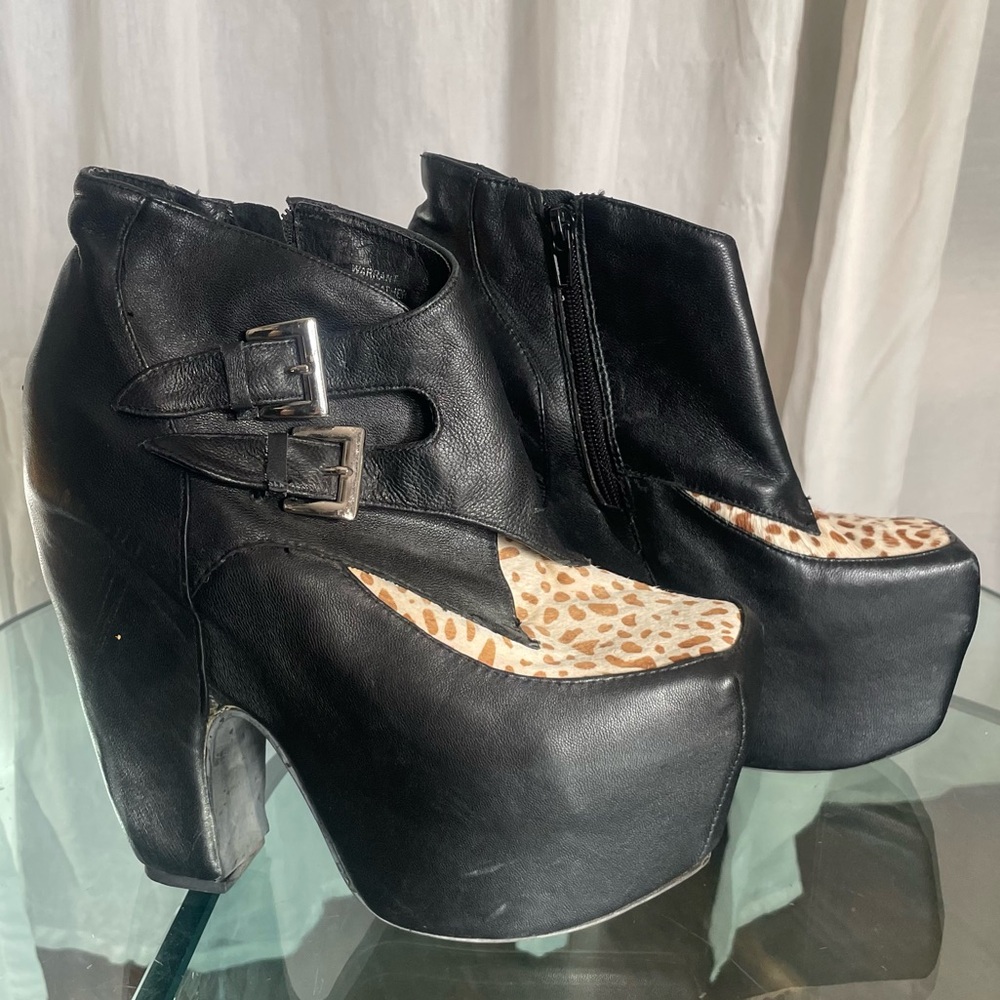 Jeffrey Campbell warrant boot platforms sz 8
